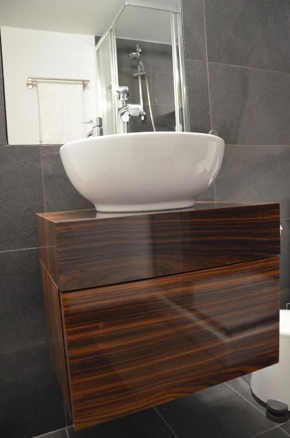 Strovolos Value Suites Екстер'єр фото
