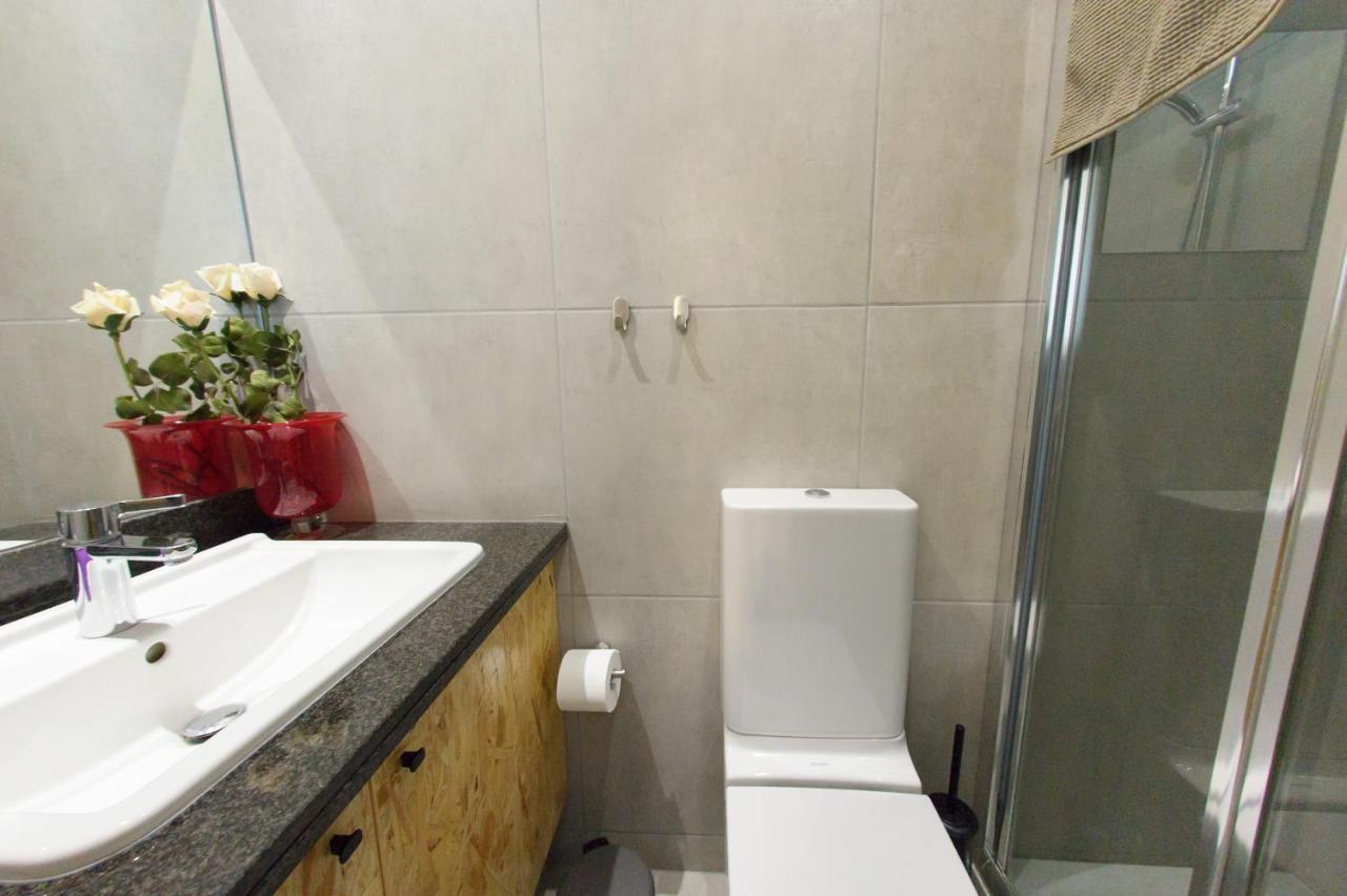 Strovolos Value Suites Екстер'єр фото